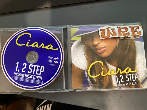 Ciara featuring Missy Elliott - 1, 2 Step (2005) Download
