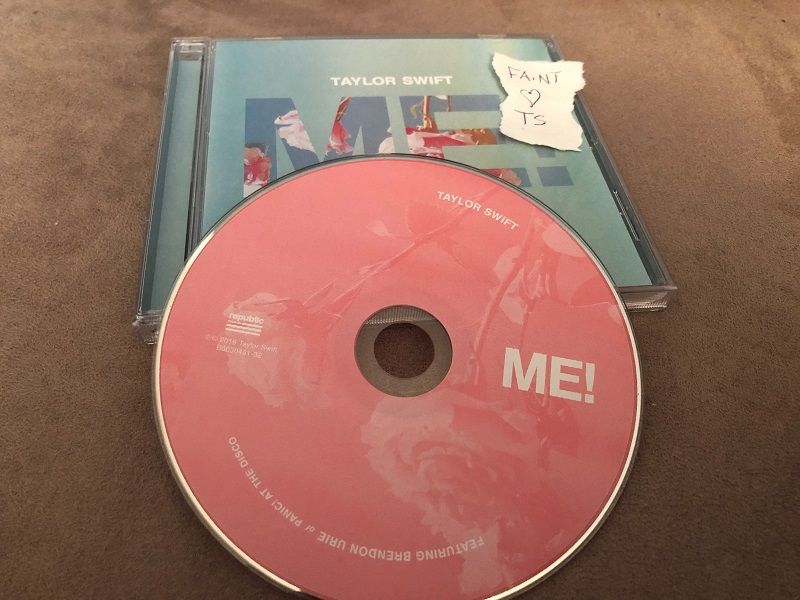 Taylor Swift-Me-CDS-FLAC-2019-FAiNT Download