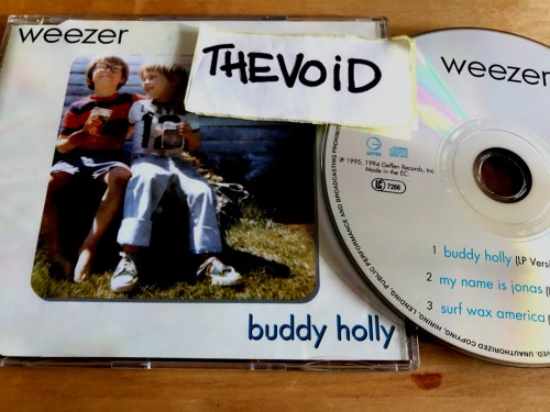 Weezer – Buddy Holly (1995)