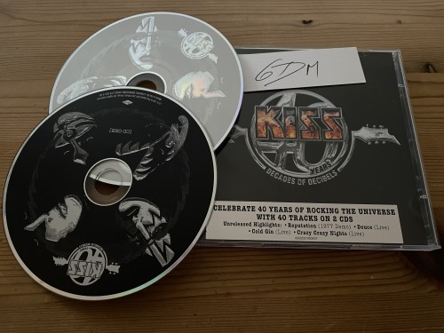 Kiss-Kiss 40 Decades Of Decibels-(06025378555-4)-2CD-FLAC-2014-6DM