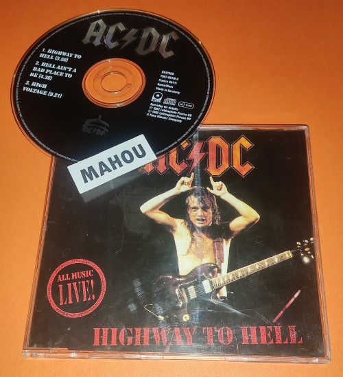 ACDC – Highway To Hell – All Music Live! (1992)